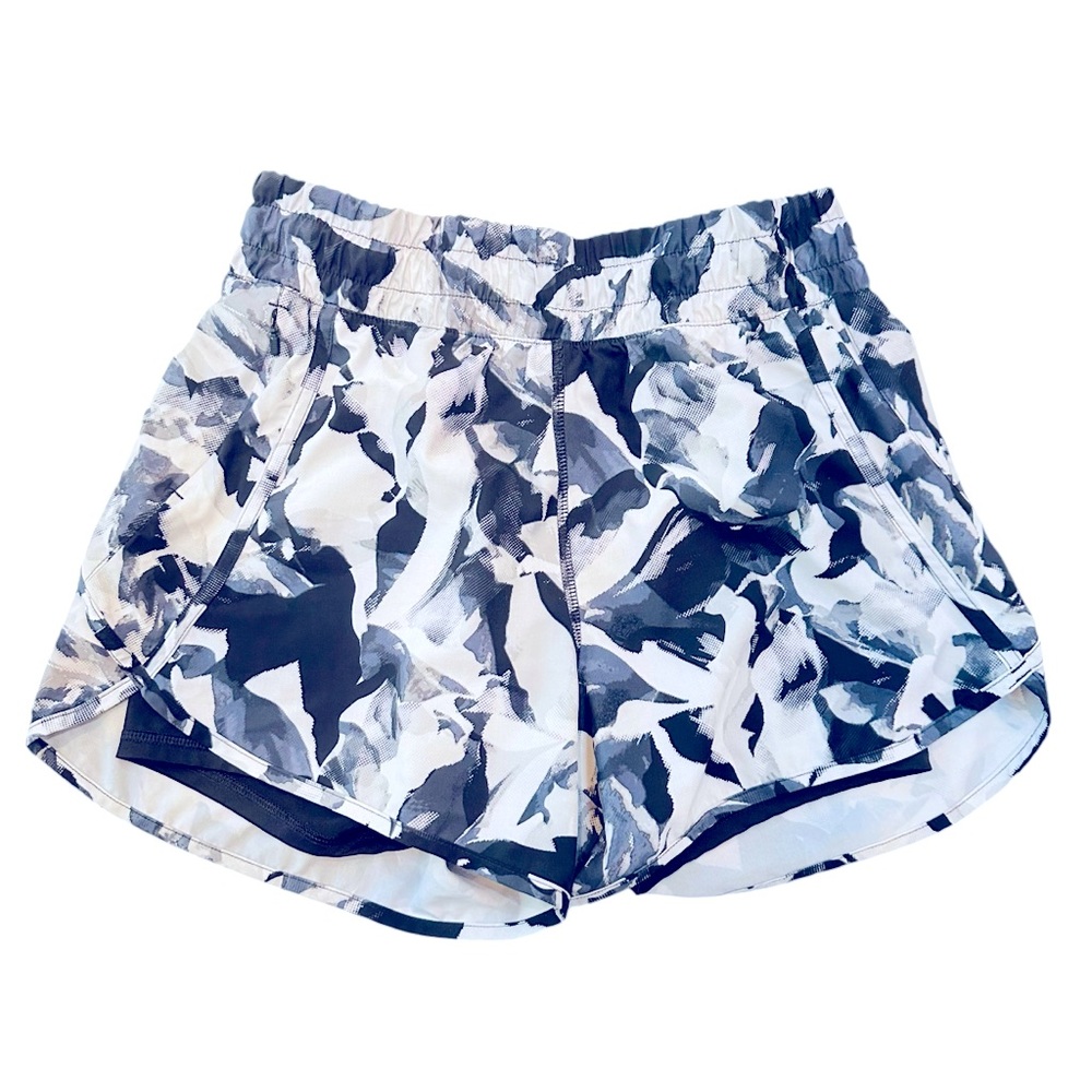 AVIA Black White Floral Athletic Running Shorts Lined Woman’s size 8 - 10
